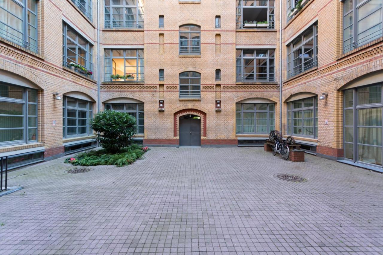 The Melchior, Luxury Industry Loft In Mitte, Group & Family Friendly, 2 Bath Rooms, Big Dining Table, Ideal For 4 - 6 Guests — Photos 1