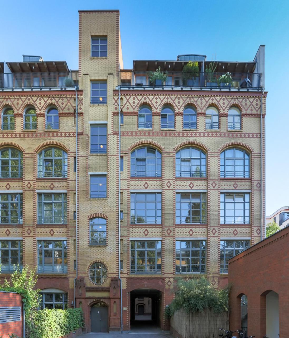 The Melchior, Luxury Industry Loft In Mitte, Group & Family Friendly, 2 Bath Rooms, Big Dining Table, Ideal For 4 - 6 Guests — Photos 3