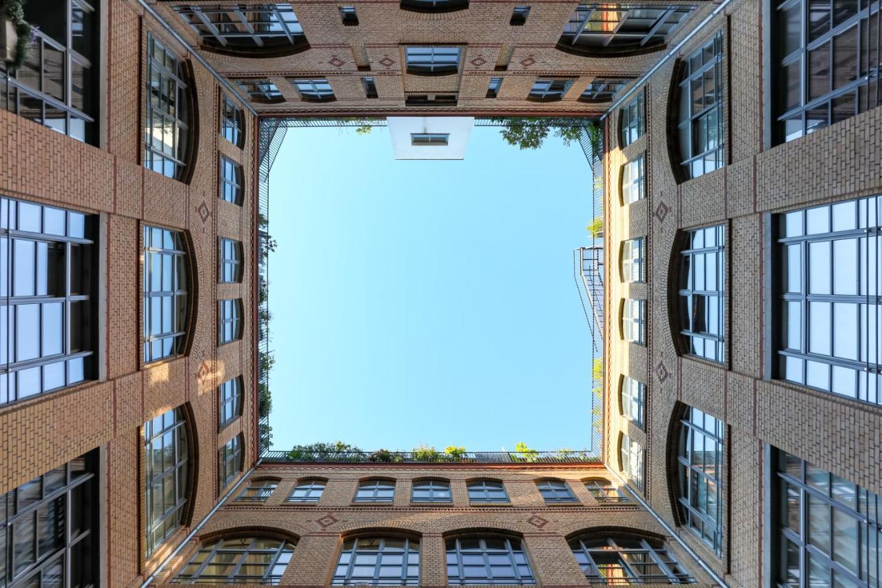 The Melchior, Luxury Industry Loft In Mitte, Group & Family Friendly, 2 Bath Rooms, Big Dining Table, Ideal For 4 - 6 Guests, Berlin